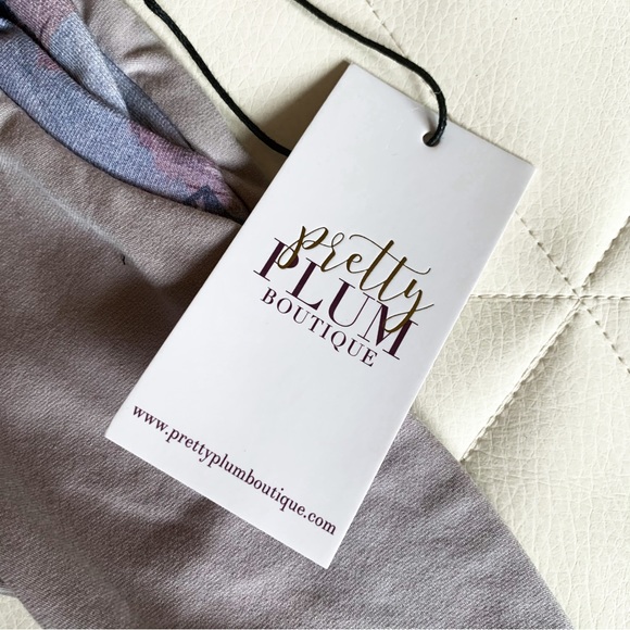 Pretty Plum Boutique 🇨🇦 • Mountain Joggers - Picture 4 of 6